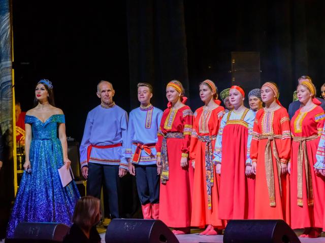 Песни России»