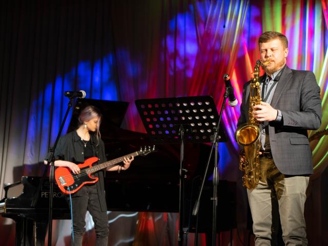 «От эстрады до джаза»