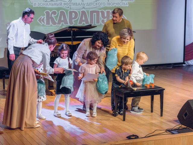 «Карапуз» — большой фестиваль для маленьких творцов в Детской школе искусств «Камертон»