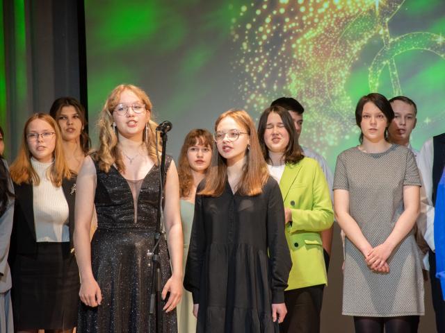 Выпускники