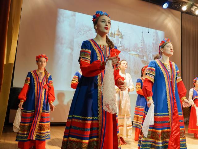 Концерт хора русской песни «Виноград»