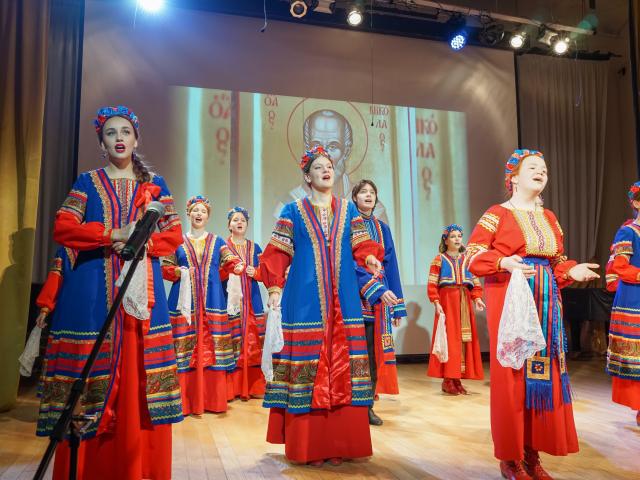 Концерт хора русской песни «Виноград»