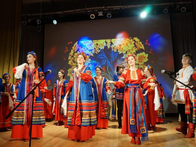 Концерт хора русской песни «Виноград»