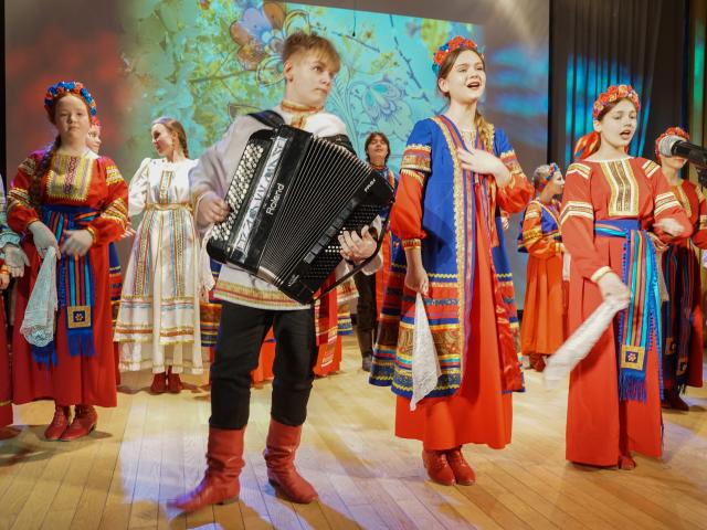 Концерт хора русской песни «Виноград»