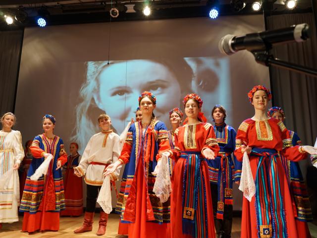 Концерт хора русской песни «Виноград»