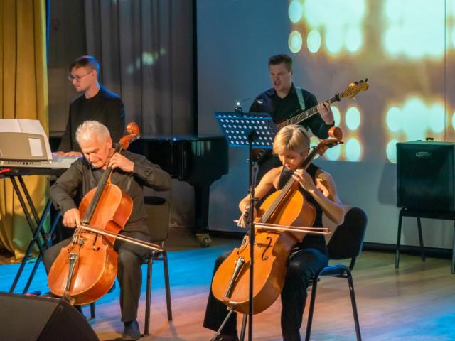 Праздничный концерт ко Дню учителя с Городским советом ветеранов